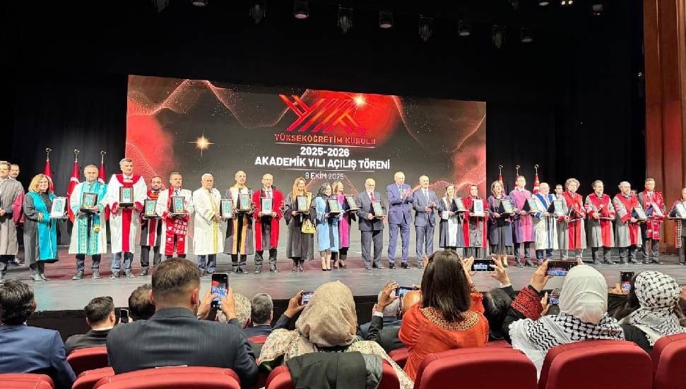 YÖK Törenine Katılım ve Cumhurbaşkanıyla Kısa Görüşme - Bakan Çavuşoğlu Ankara'da 1 YÖK Törenine Katılım ve Cumhurbaşkanıyla Kısa Görüşme - Bakan Çavuşoğlu Ankara'da