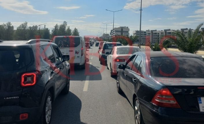 Black Friday İndirimleri İçin Sınır Kapılarında Yoğunluk