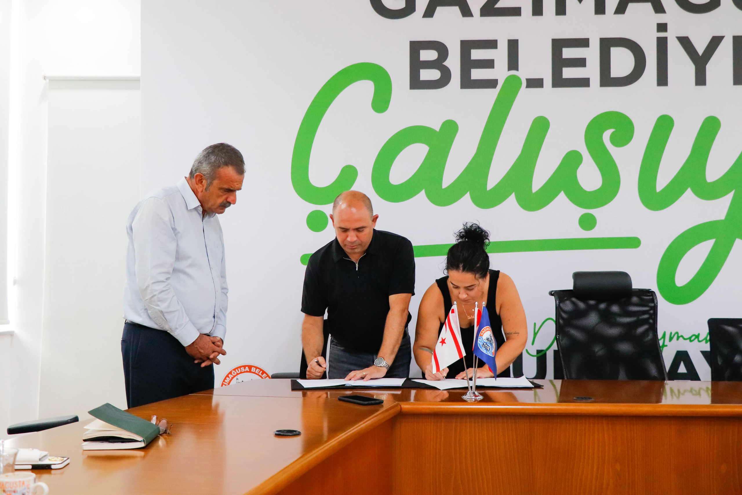 Gazimağusa'da Şampiyon Melekler Anıtı İçin İmza Töreni Düzenlendi