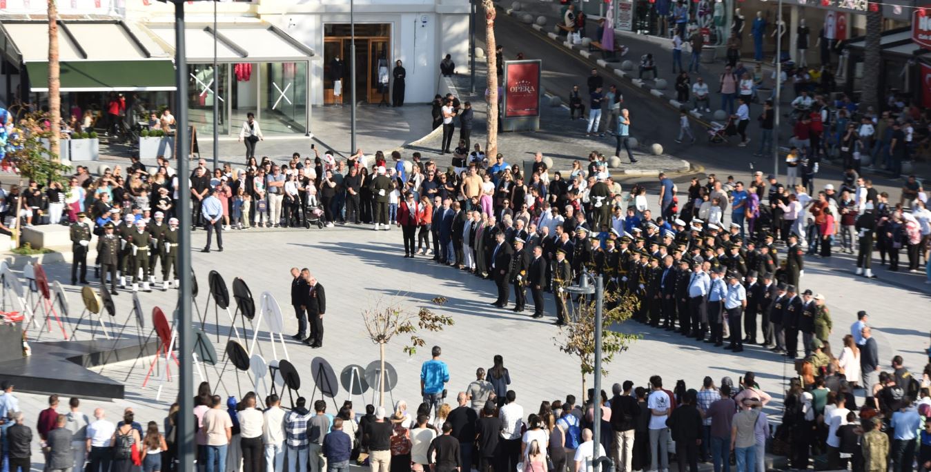 Girne'de Cumhuriyet Şöleni Korteji Düzenlendi