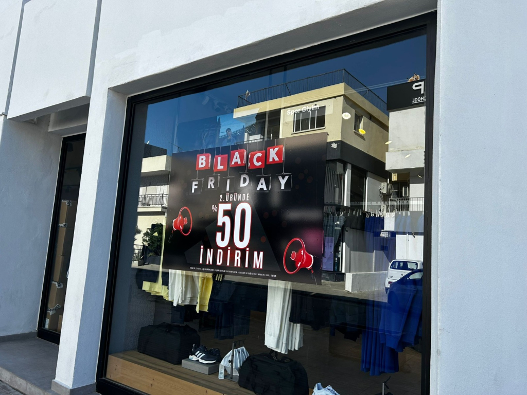 Black Friday Fırtınası Kıbrıs'ta Esti!