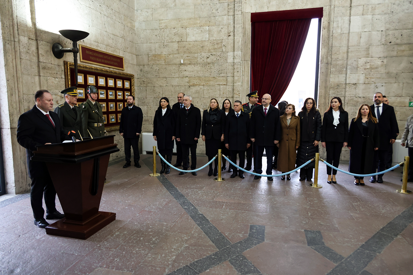 Meclis Başkanı Öztürkler, Anıtkabir’i ziyaret etti