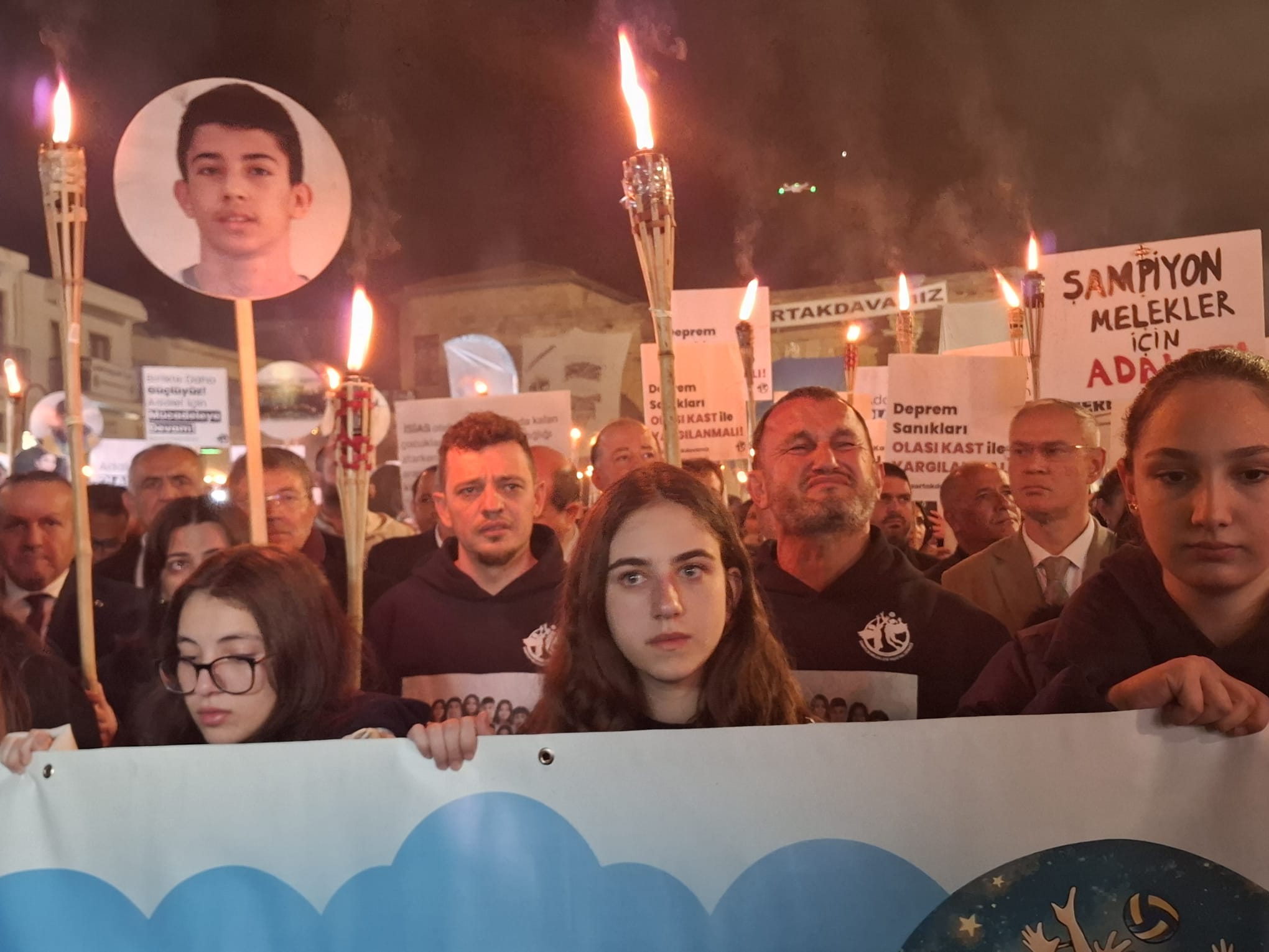 Şampiyon Melekleri Yaşatma Derneği'nden 'Adalet İçin Ses Ver' Etkinliği