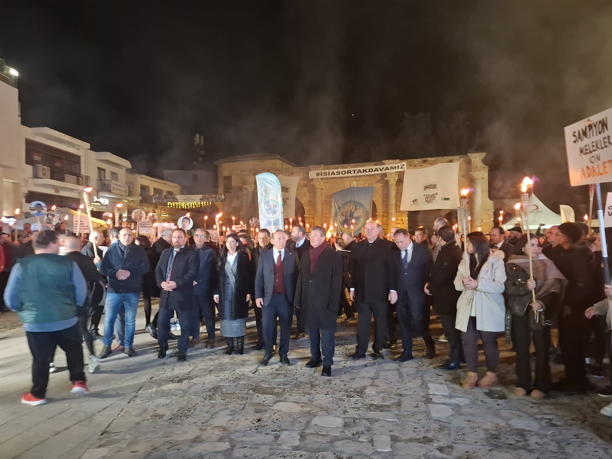 Şampiyon Melekleri Yaşatma Derneği'nden 'Adalet İçin Ses Ver' Etkinliği