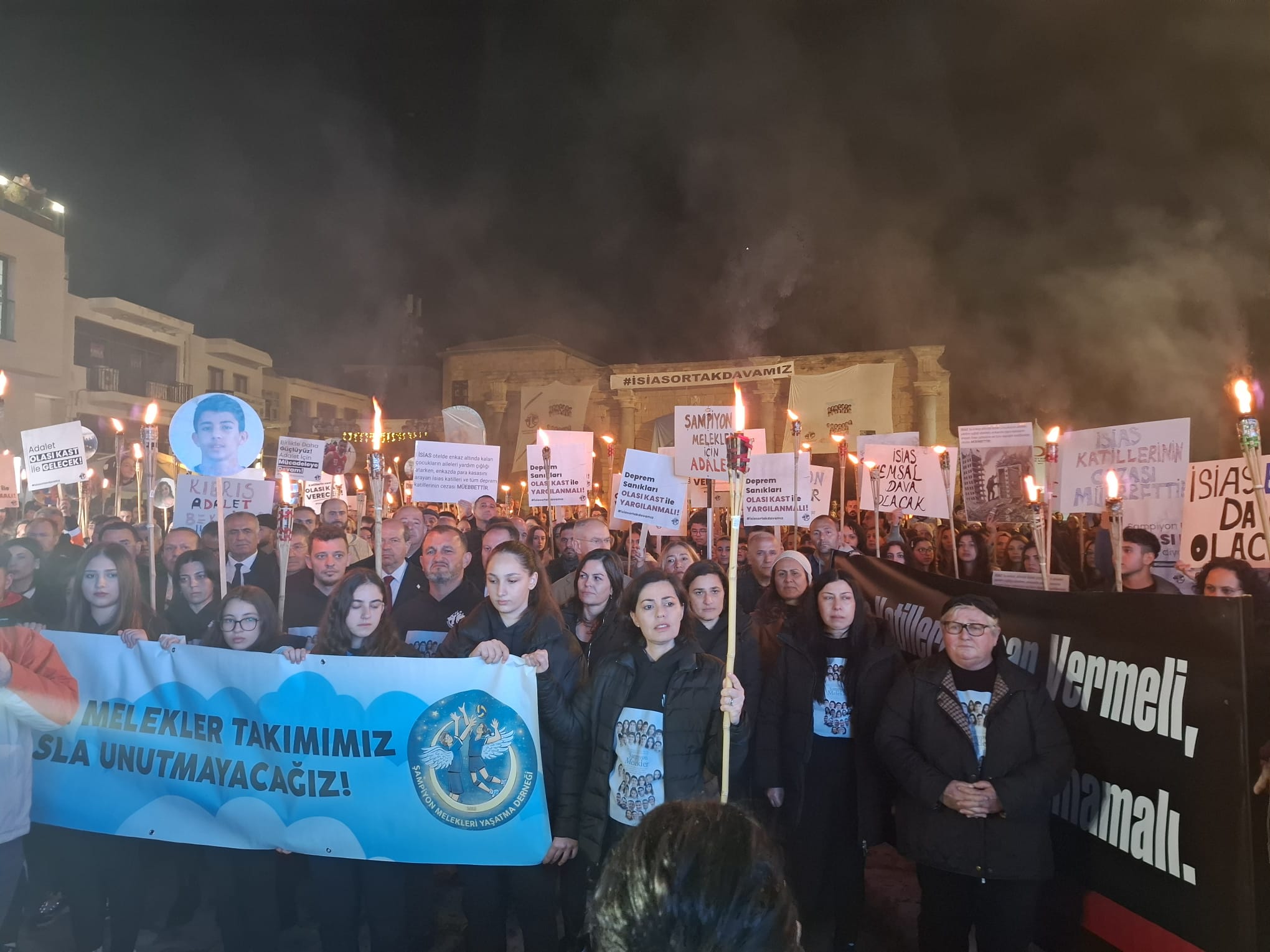 Şampiyon Melekleri Yaşatma Derneği'nden 'Adalet İçin Ses Ver' Etkinliği