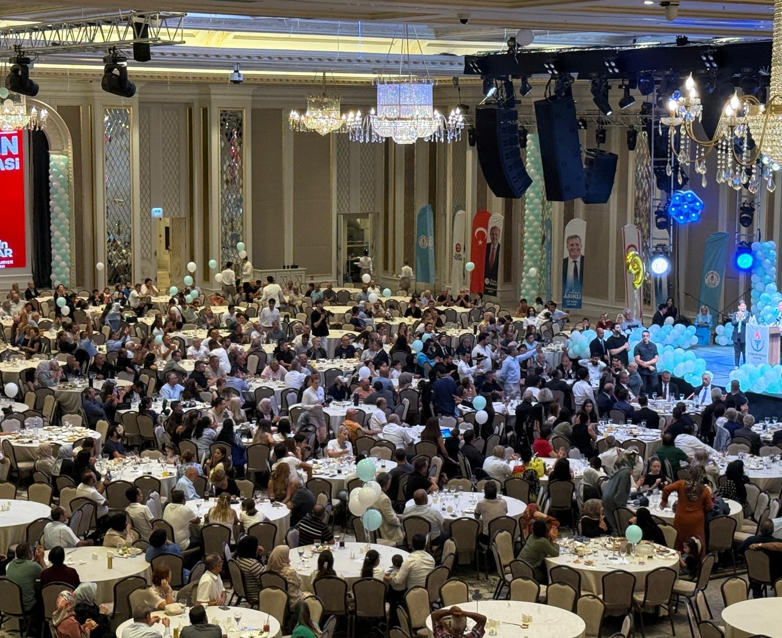 YDP Resepsiyonunda Milli Meselenin Vurgusu: İki Devletli Çözüm ve Generasyonel Dayanışma 4 YDP Resepsiyonunda Milli Meselenin Vurgusu: İki Devletli Çözüm ve Generasyonel Dayanışma